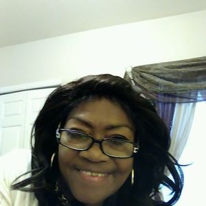 Meet your Posher, Christine n